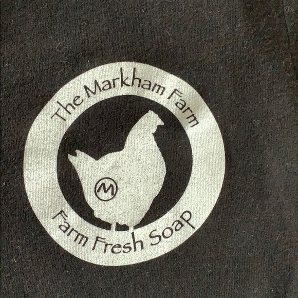 The Markham Farm Tee - Picture 3 of 7